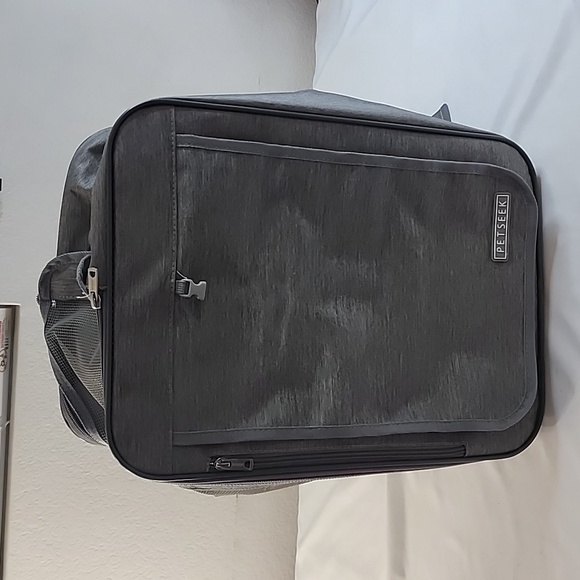 NWOT Petseek 2 in 1 Soft-Sided Airline Approved Backpack Travel Pet Carrier - Picture 7 of 16